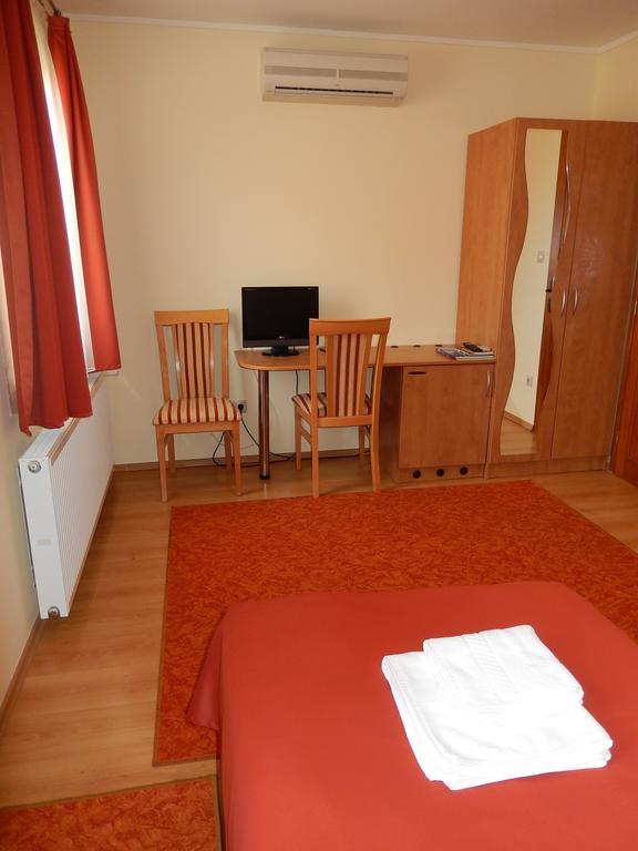 Frittmann Borhaz Bed & Breakfast Soltvadkert Oda fotoğraf